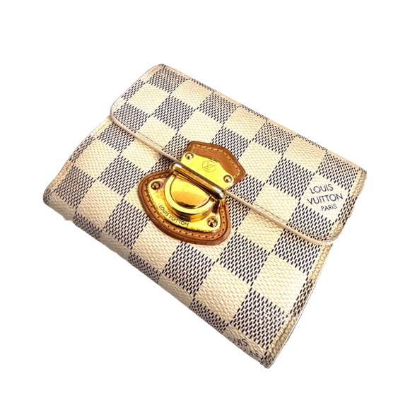 **SOLD**Louis Vuitton Joey Wallet Damier Azur - Picture 2 of 13